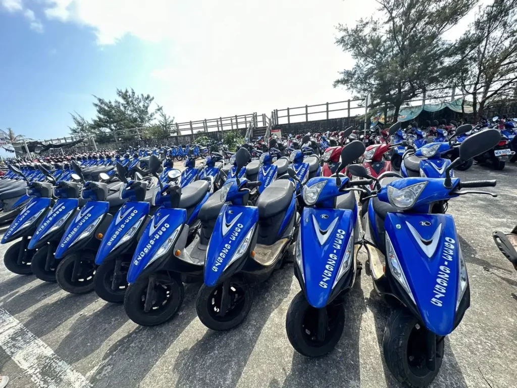 綠島機車出租 藍色GP125